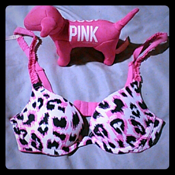 Victoria's Secret Other - Sold on Merc VS Pink Push Up