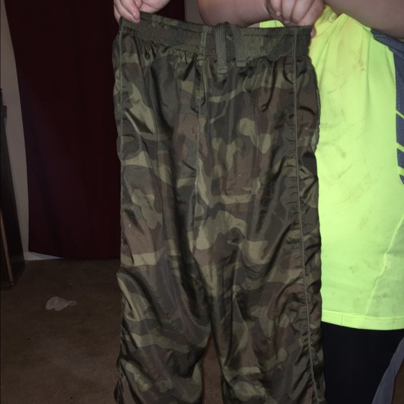 Wind pants