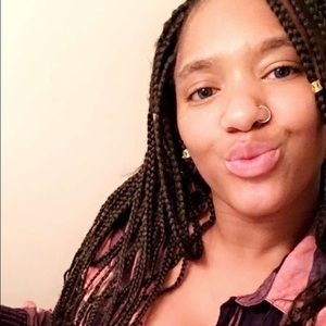 Meet your Posher, Amariana