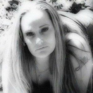 Meet your Posher, Tona