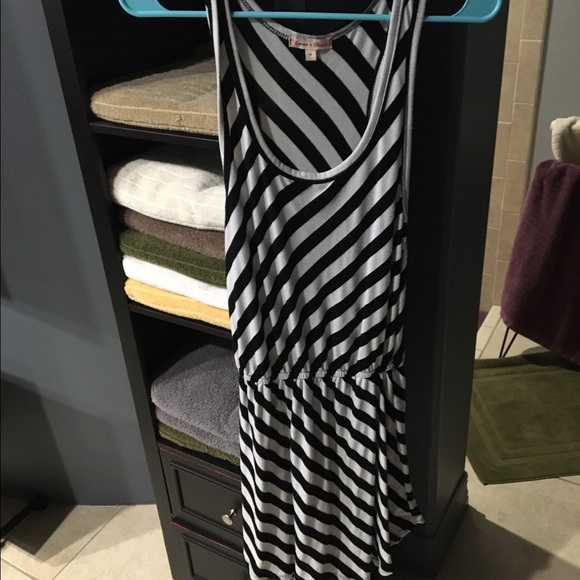 Nordstrom Rack Sz M bl/white striped summer dress