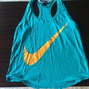 Nike racer back workout tank