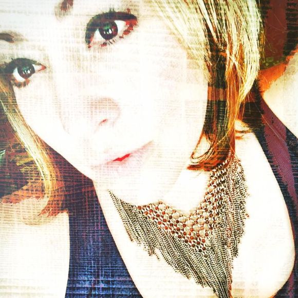 Meet your Posher, Reyell