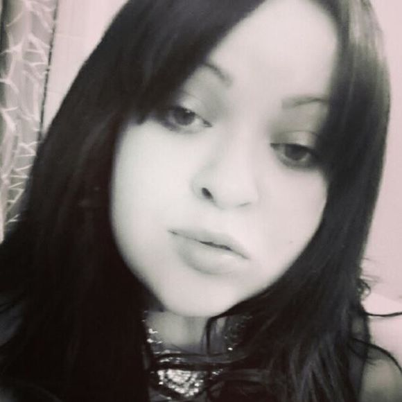 Meet your Posher, Jessica - Picture 1 of 1