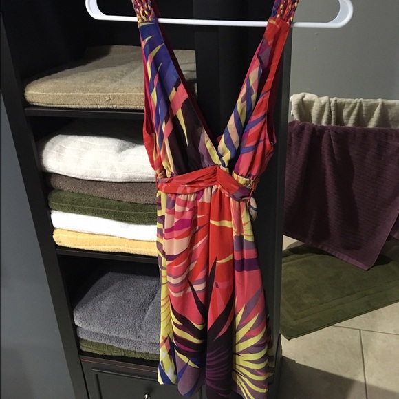 NWOT F21 perfect summer party dress! Size M