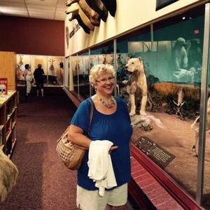 Meet your Posher, Lorraine