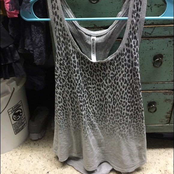 Kate Hudson Fabletics Gray Racerback top- so cute!