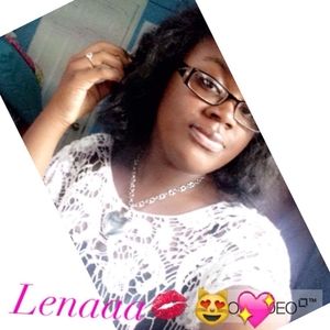 Meet your Posher, Lena