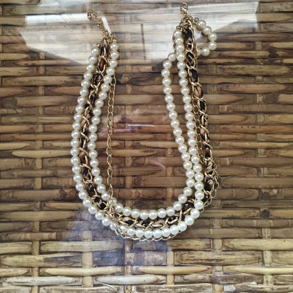 Statement necklace