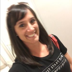 Meet your Posher, Andrea