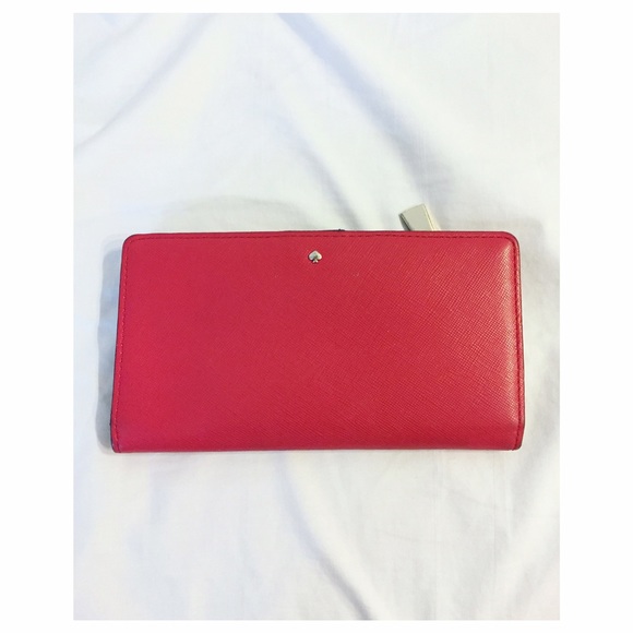 Kate spade wallet.