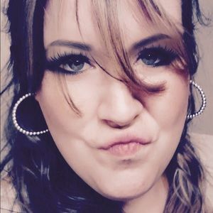 Meet your Posher, Cherish