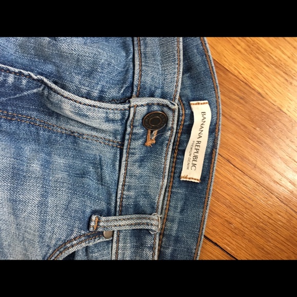 Banana Republic Skinny Ankle Jean Light Wash - Picture 4 of 4