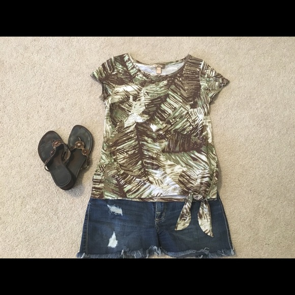 Palm print top with side tie
