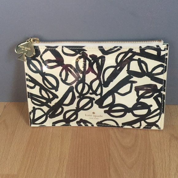 kate spade Handbags - ✏️ Open To Offers! ✏️