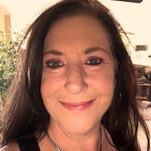 Meet your Posher, Marcia