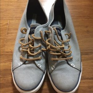 Sperry boat shoes