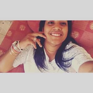 Meet your Posher, Angélica maria