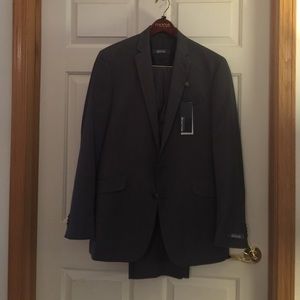 ***BRAND NEW W/TAGS***