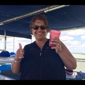 Meet your Posher, Lisa