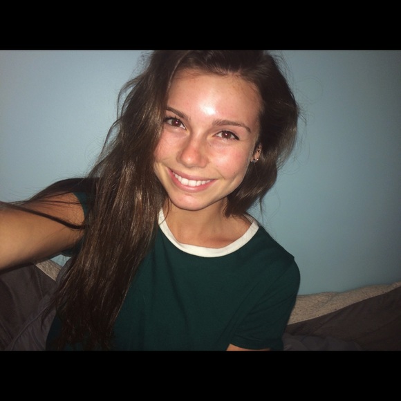 Meet your Posher, Maddie
