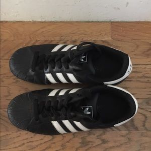 Adidas superstars