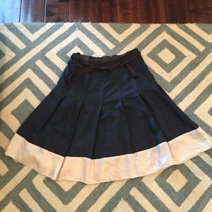 Gap swing skirt