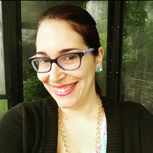 Meet your Posher, Julissa