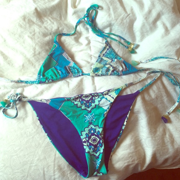 Becca string bikini top +minimal coverage bottoms - Picture 1 of 8