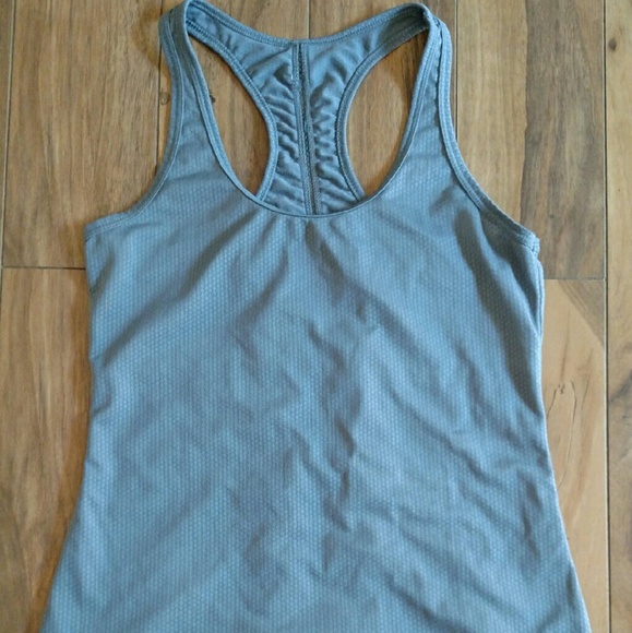 Sports top