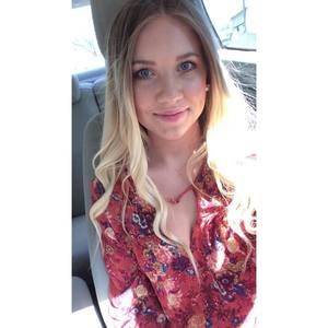 Meet your Posher, Lacey