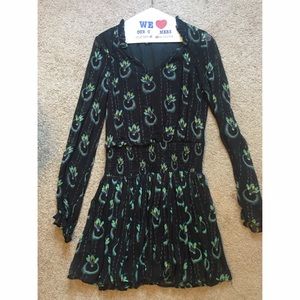 Black peacock pattern dress