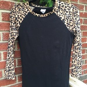 Victoria's Secret PINK leopard 3/4 sleeve
