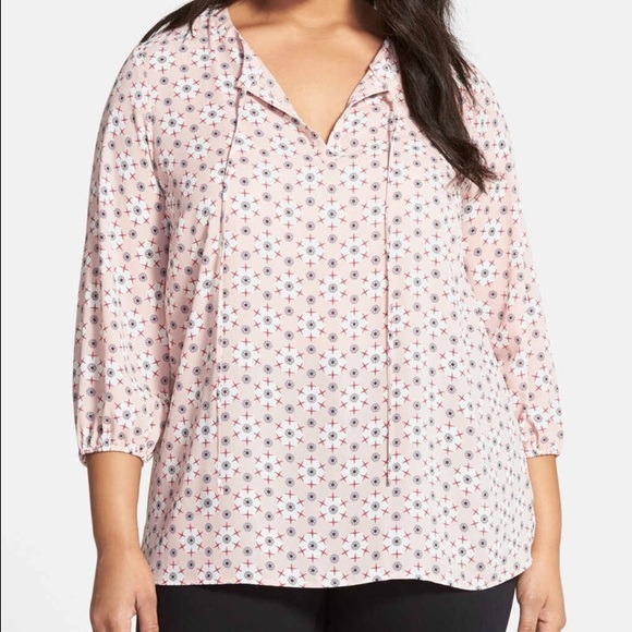 Pleione pleated back top