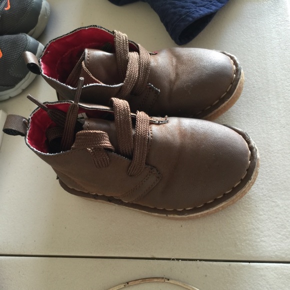 Carter's dress shoes