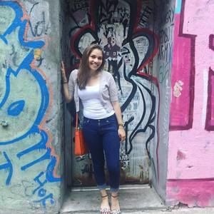 Meet your Posher, Stephanie