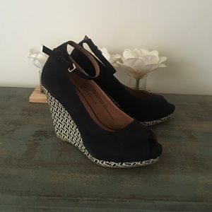 💜Mossimo Wedges💜