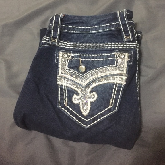 Beautiful Betty boot rock revivals