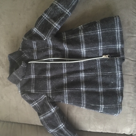 SOLD WITH BUNDLE 🚫🚫🚫Toddler jacket brand new