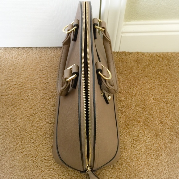 Handbag - Picture 4 of 4