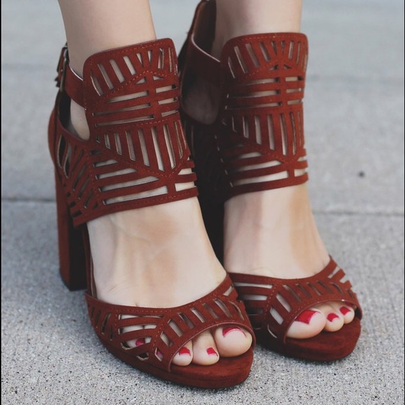 Whiskey geometric perforated suede heels - Picture 2 of 2