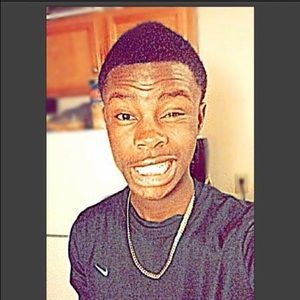 Meet your Posher, Komla