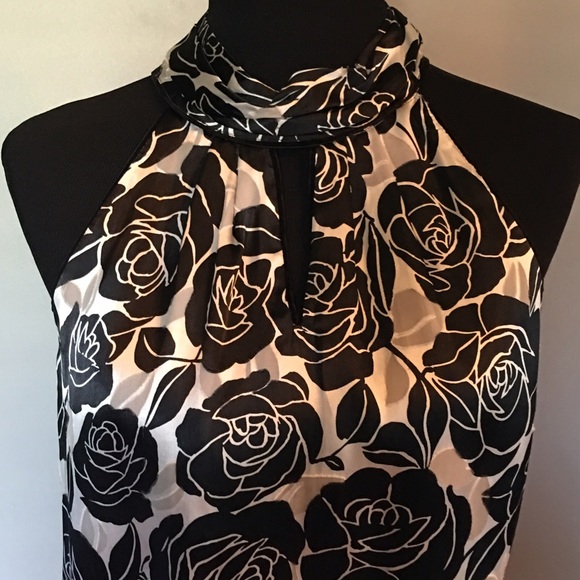 WHBM sleveless tank - keyhole detail in front/back