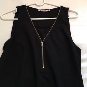 JustFab Zip Up Tank Top Small
