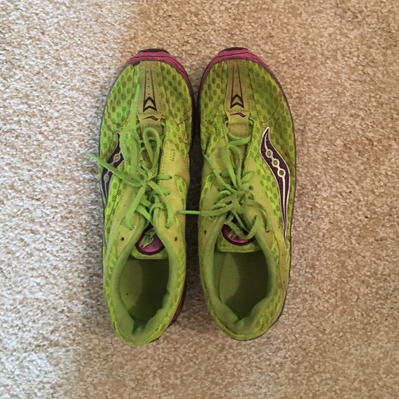 Running spikes - Picture 1 of 2