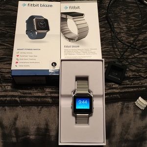 🚨FLASH SALE🚨 Fitbit Blaze Bundle