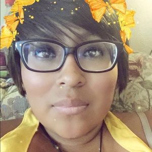 Meet your Posher, Ana