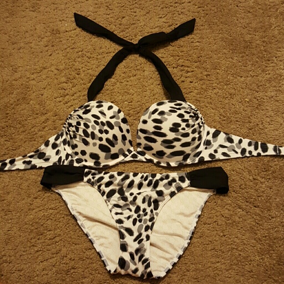 Victoria's secret bombshell bikini