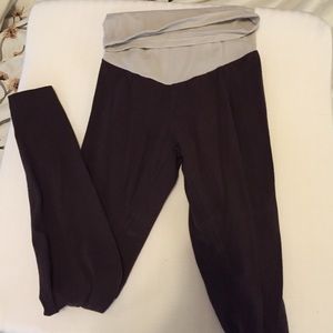 Maternity leggings