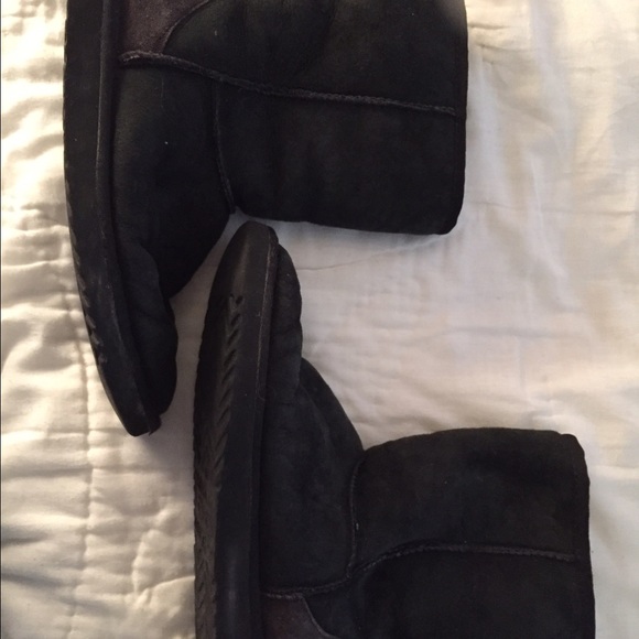 Uggs short black boots
